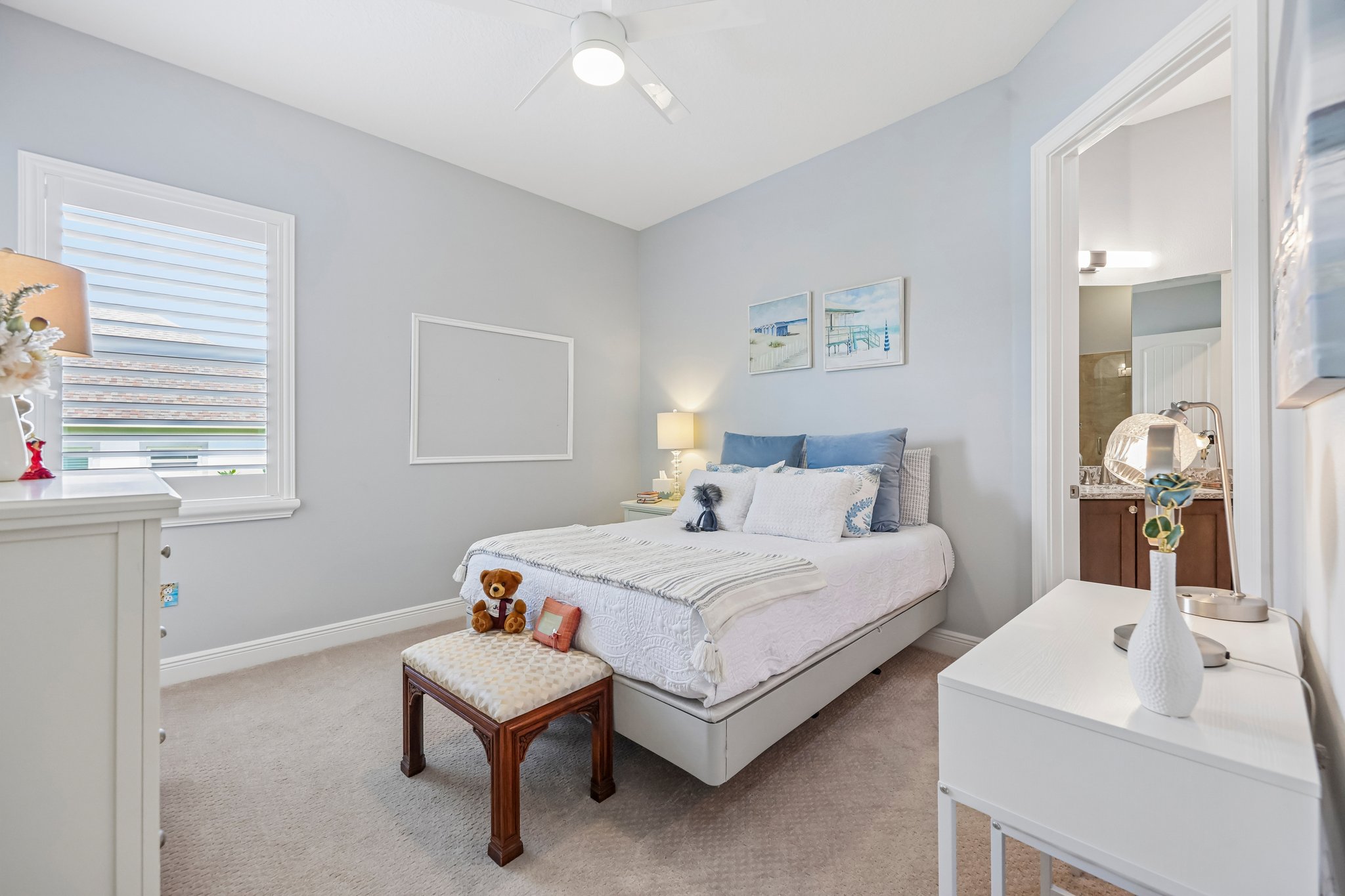 Greens Dr-S2304-031.jpg