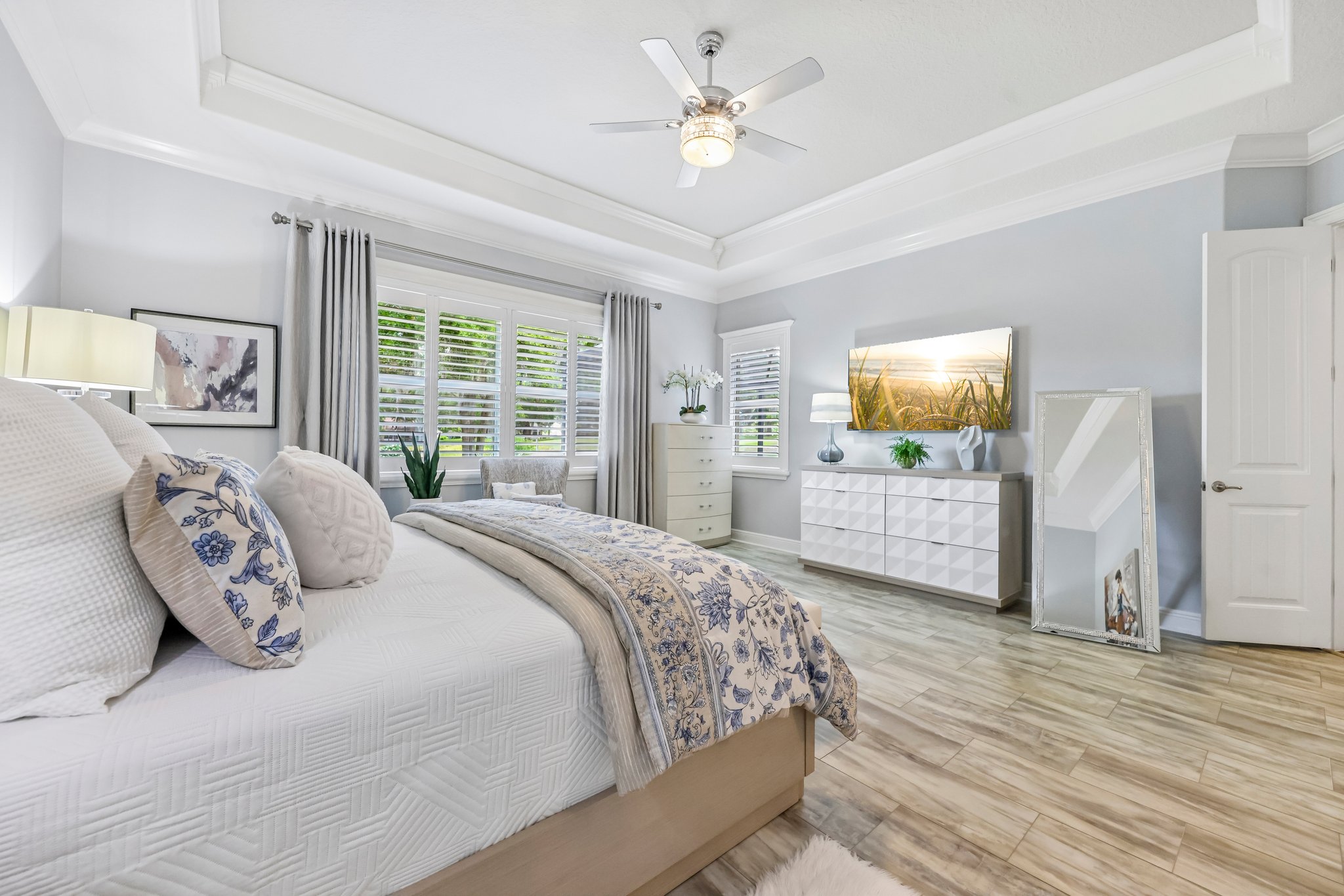 Greens Dr-S2304-038.jpg