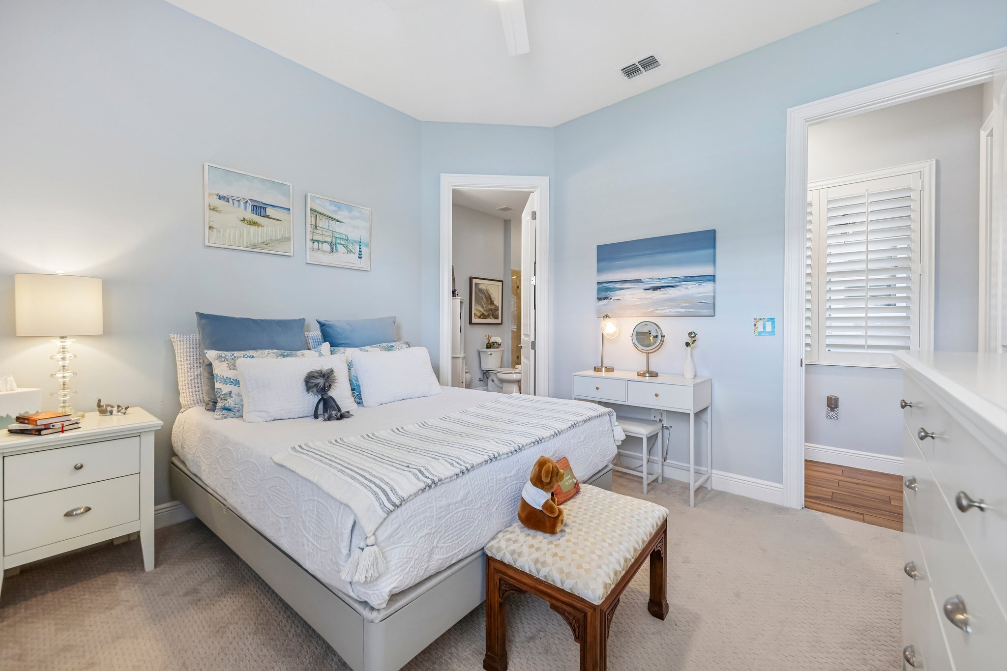 Greens Dr-S2304-039.jpg