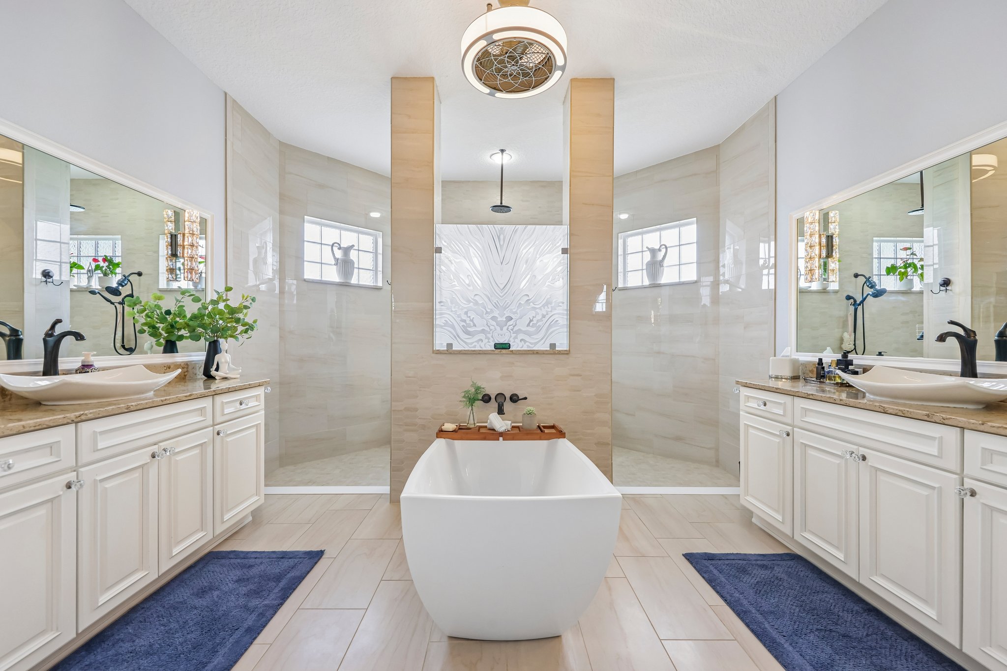 Greens Dr-S2304-041.jpg