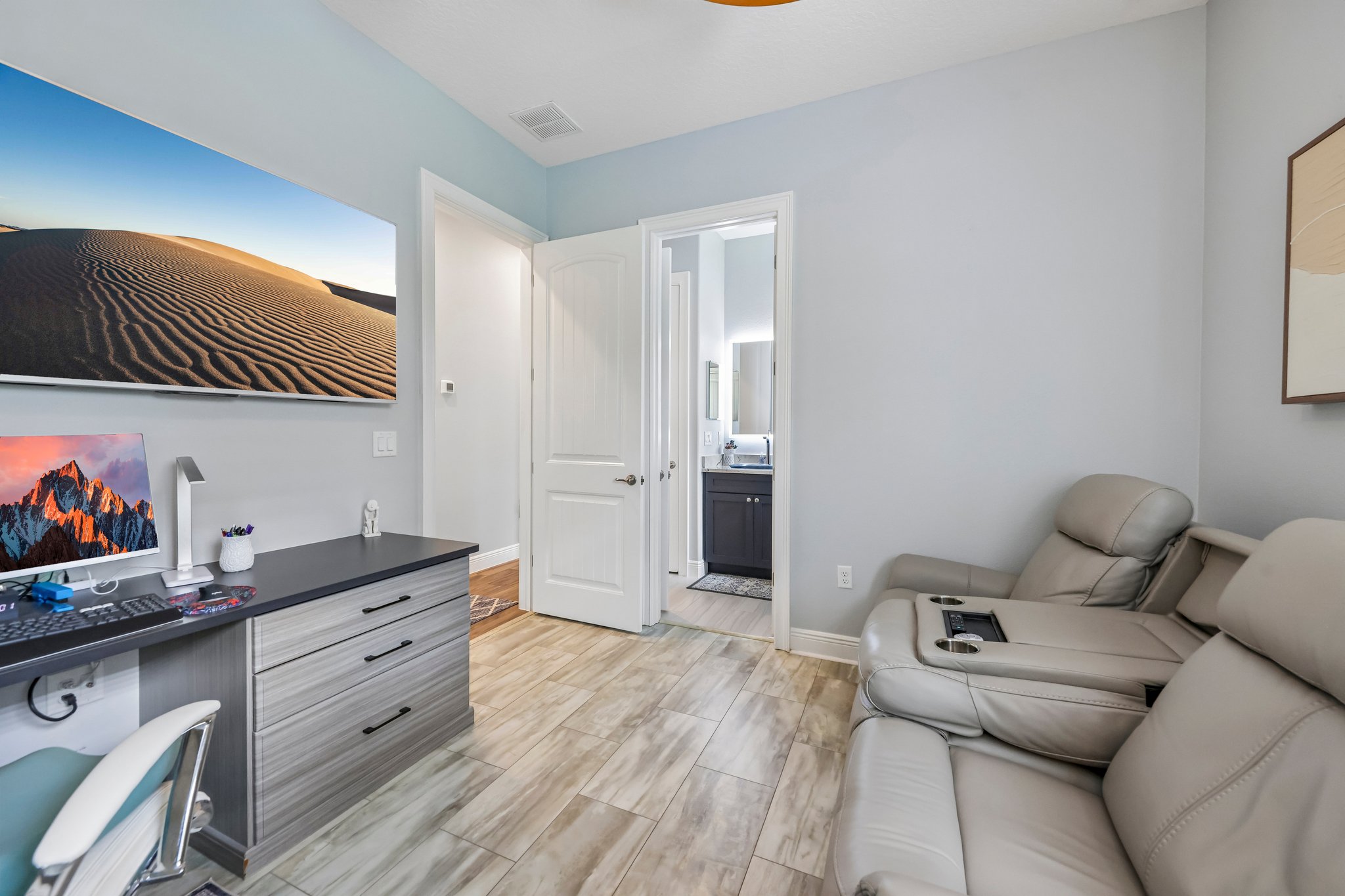 Greens Dr-S2304-047.jpg