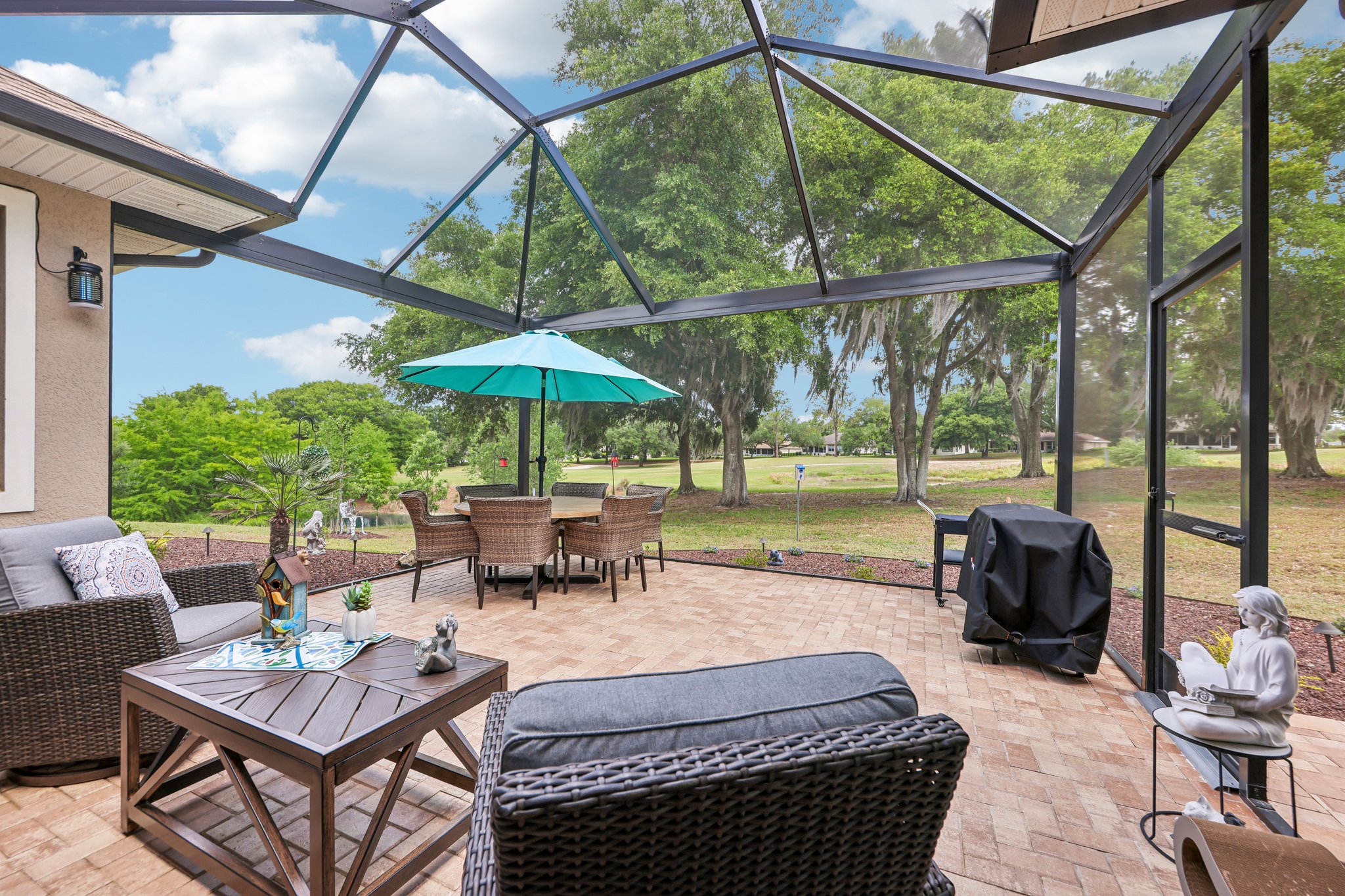 Greens Dr-S2304-053.jpg