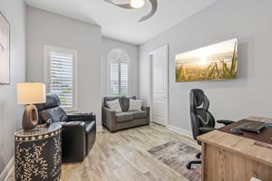 Greens Dr-S2304-029.jpg