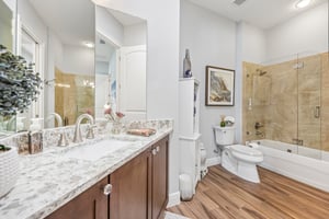 Greens Dr-S2304-032.jpg