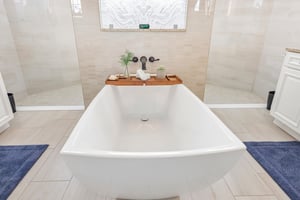 Greens Dr-S2304-045.jpg