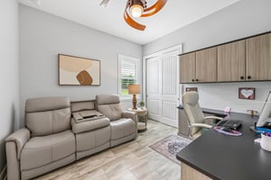 Greens Dr-S2304-048.jpg