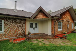  Photo 36