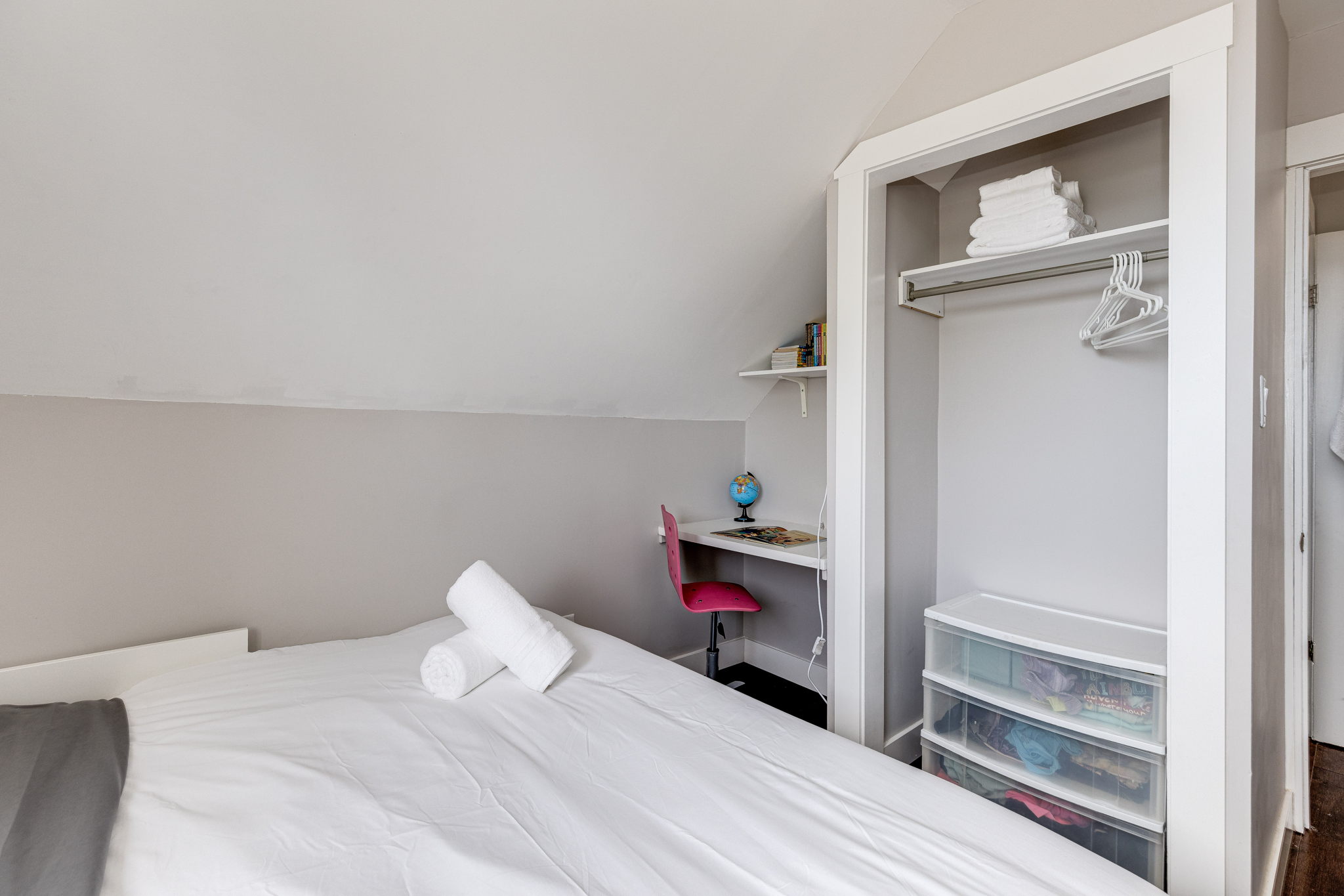 Toronto property showcase — delivered property photograph 25