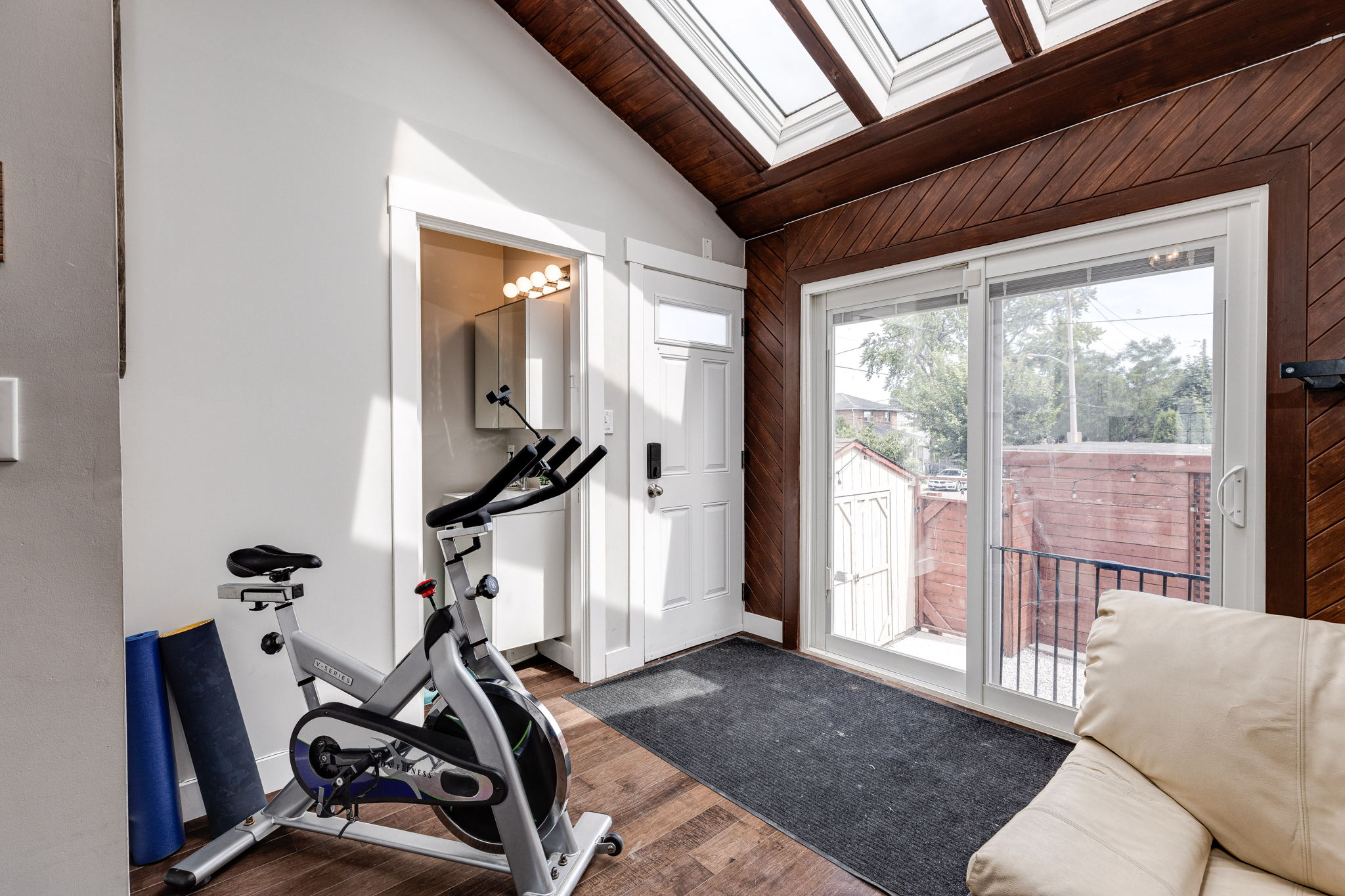 Toronto property showcase — delivered property photograph 16