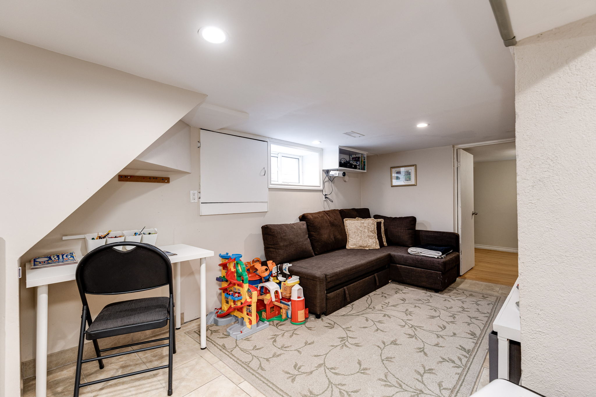 Toronto property showcase — delivered property photograph 28