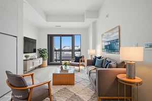 IMG_017 virtually staged.jpeg