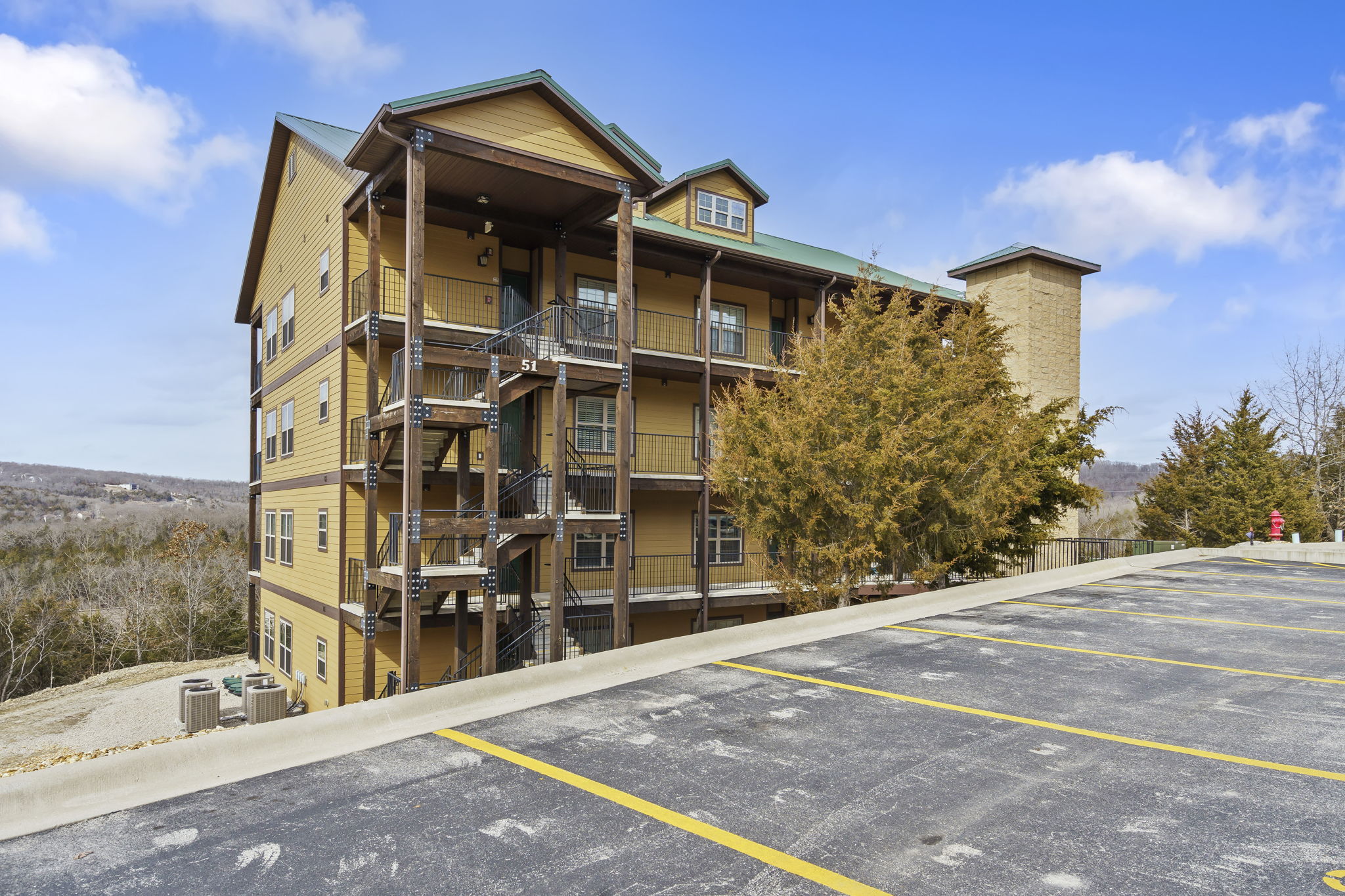 51 Eagles Ridge Ln Apt 4, Branson, MO 65616 Watson Media House