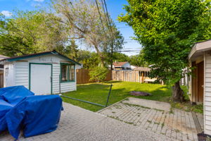  Photo 24