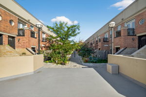 55 Halton St unit 103, Toronto ON