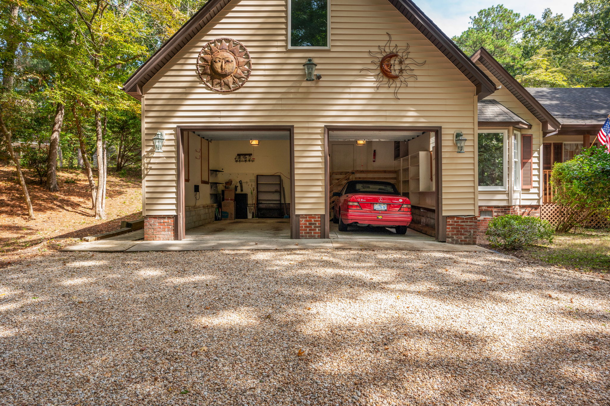 51-Hickory-Trail-Garage