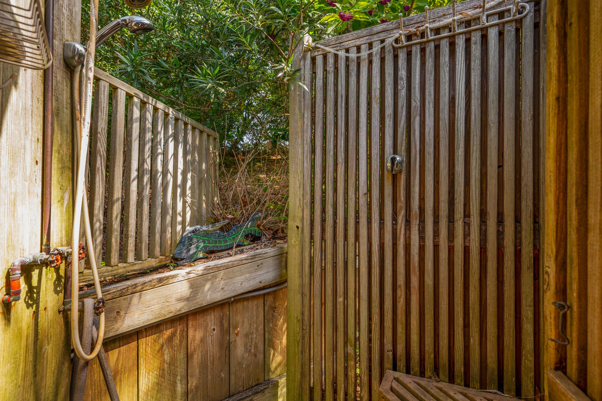 51-Hickory-Trail-Outside-Shower