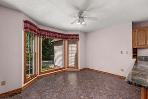 51-Hickory-Trail-Breakfast-Nook