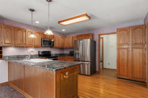 51-Hickory-Trail-Kitchen