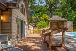 51-Hickory-Trail-Rear-Deck
