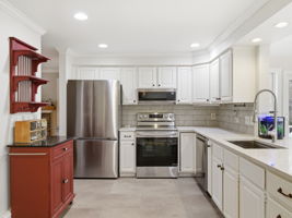 51 Highland St Natick MA-36