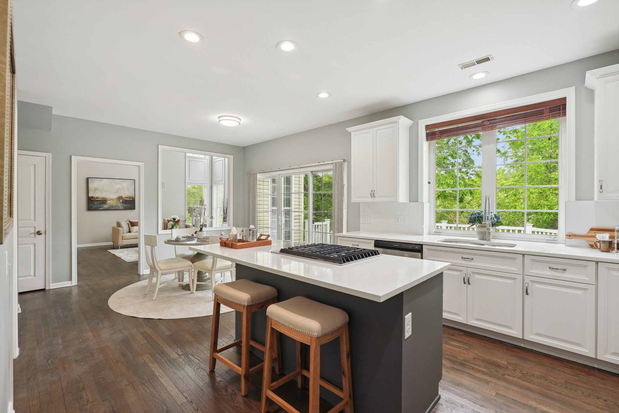 Knickerbocker Ln-2805-018.jpg