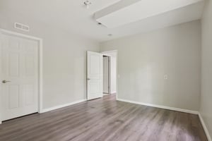 Knickerbocker Ln-2805-042.jpg