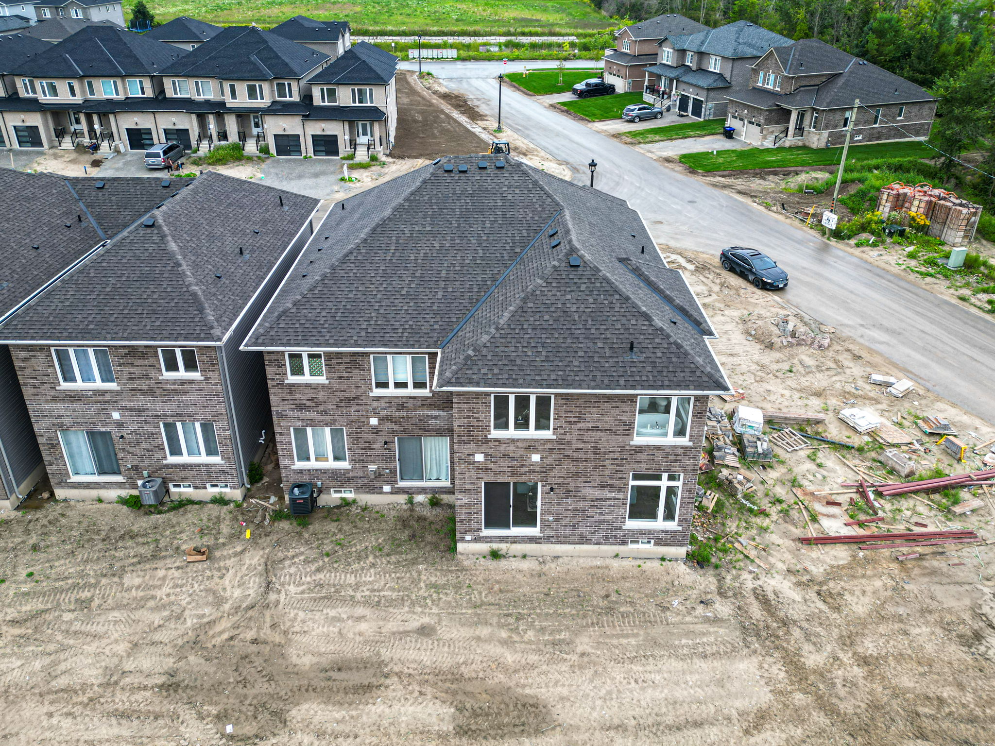 51 Lisa St Wasaga Beach, ON L9Z 1J9