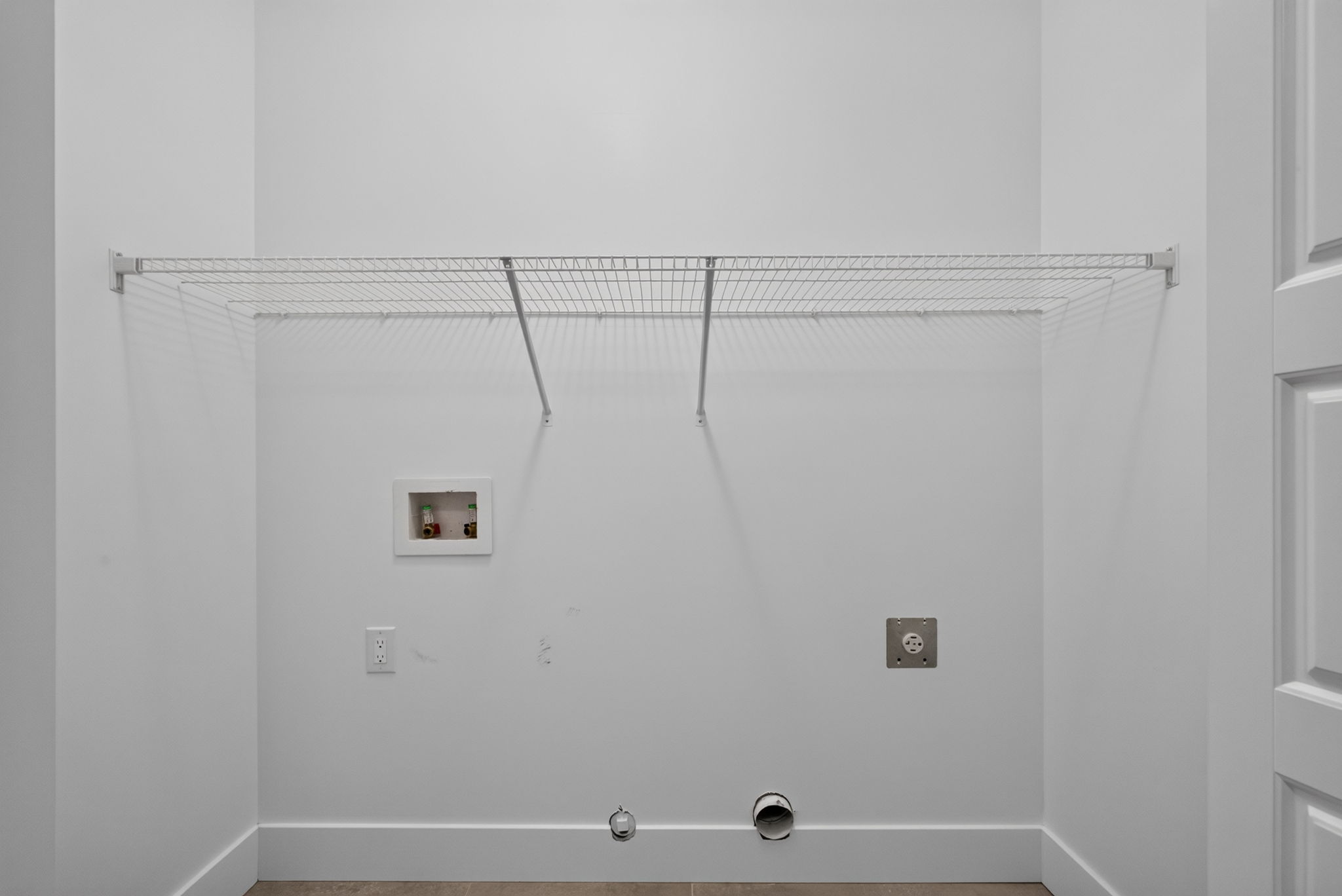  Photo 30