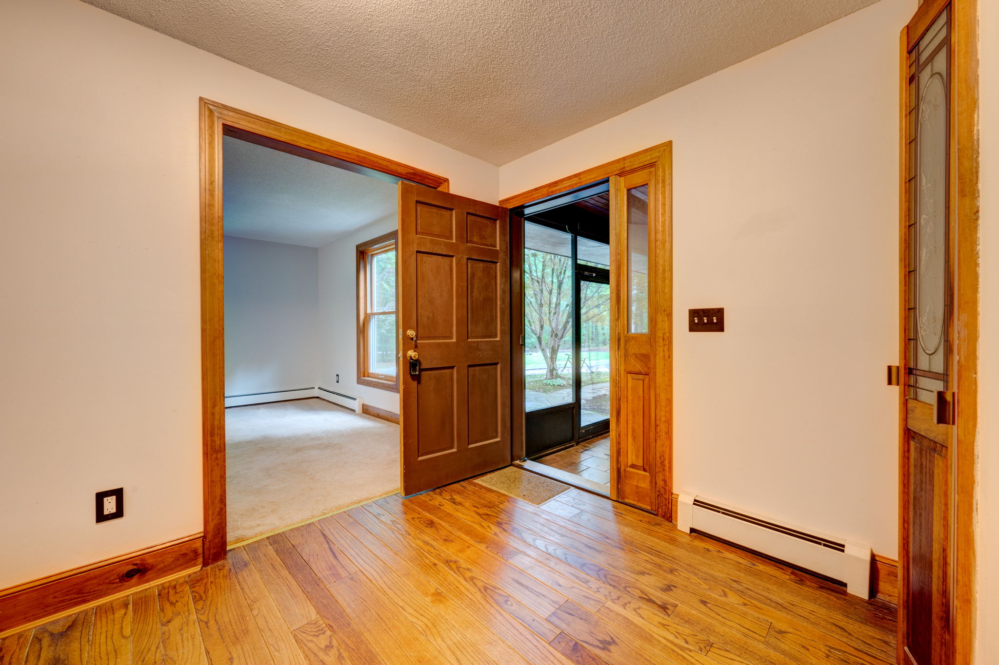 51 Luchon Rd, Willington, CT 06279 Ed McCullough Photography