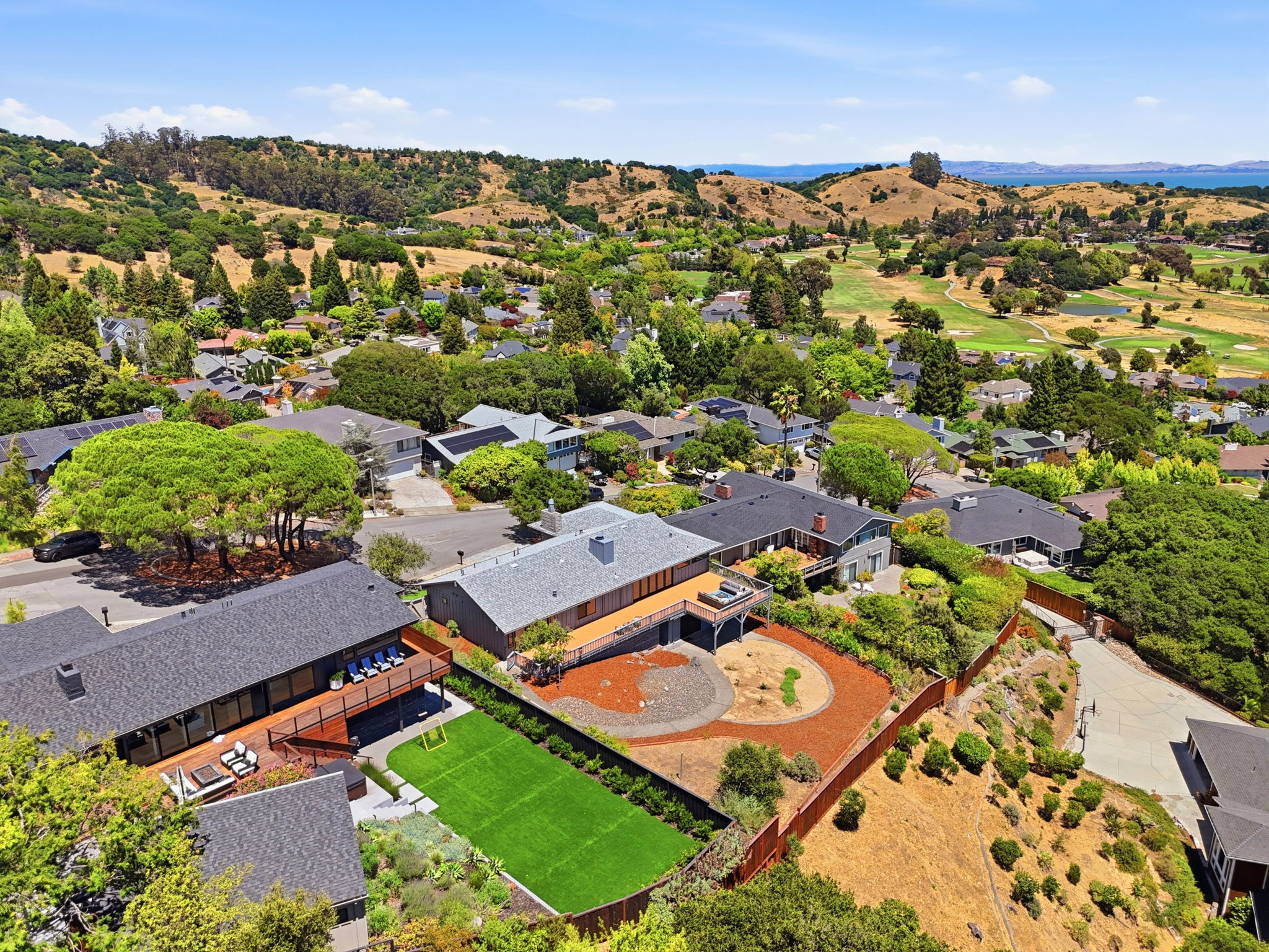 011_F8_AERIAL_51 McNear Dr