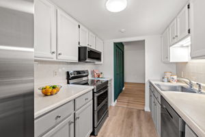 51 Melrose St, Melrose, MA 02176, USA Photo 15