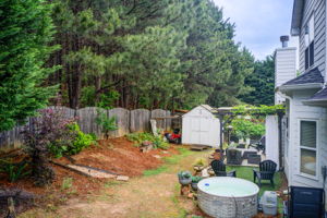 40 Aerial Ext Back Yard A