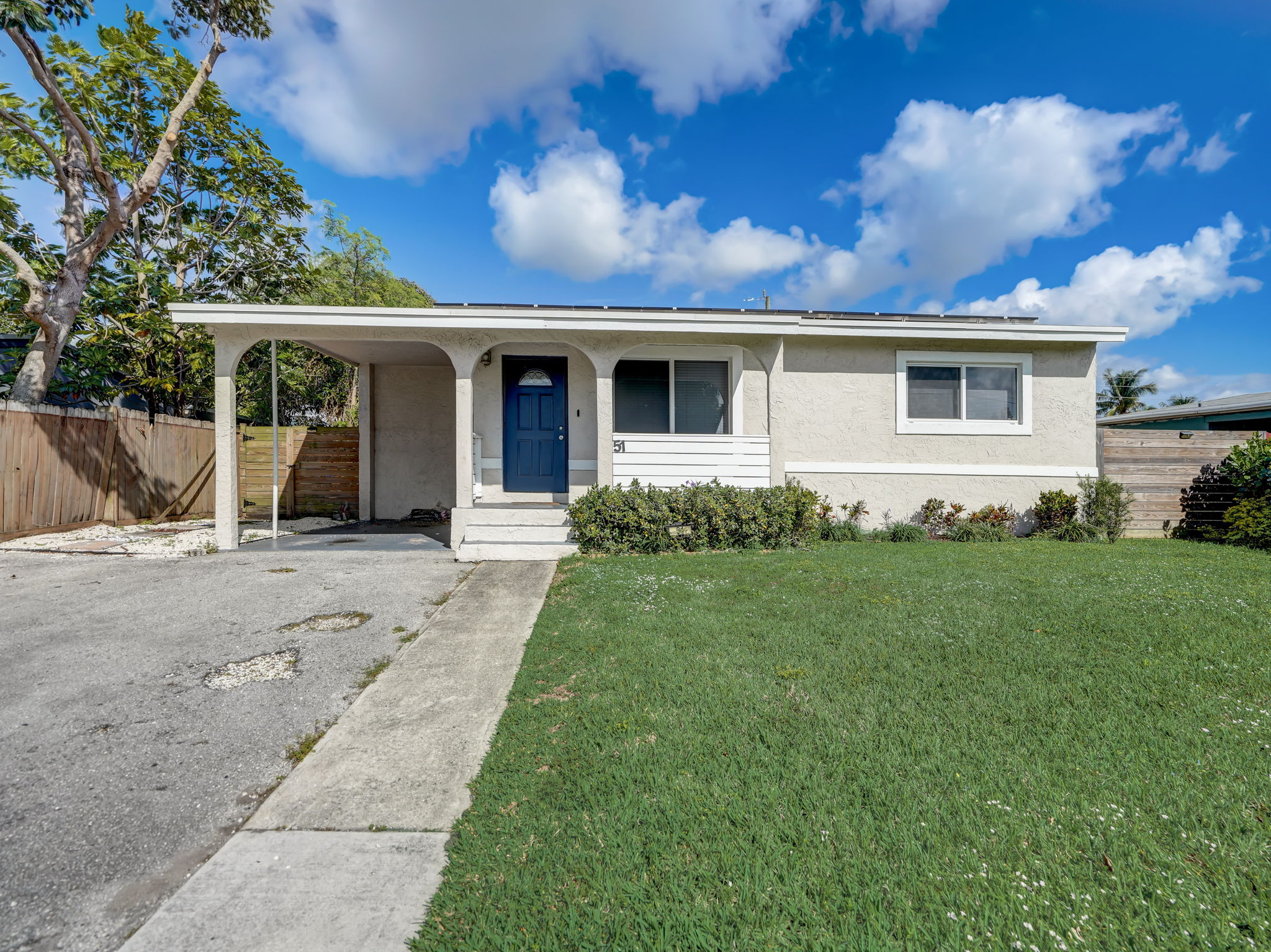 NW 56th Ct-002