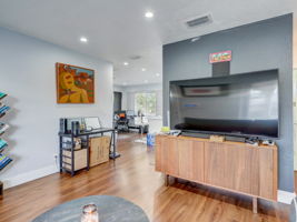 NW 56th Ct-008