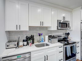 NW 56th Ct-015