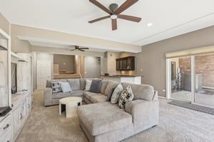 Oak Creek Dr-011.jpg