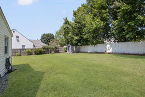  Photo 32