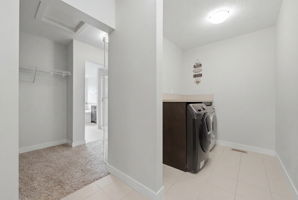  Photo 33