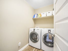  Photo 49