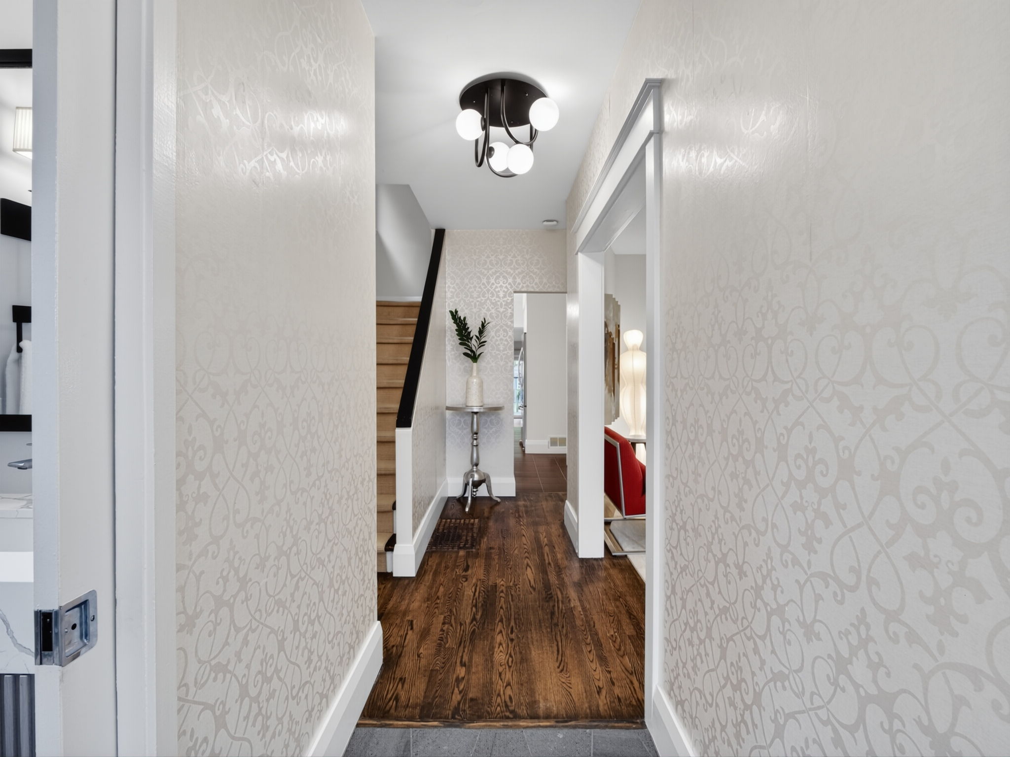 51 Stibbard Ave Toronto, ON M4P 2B9
