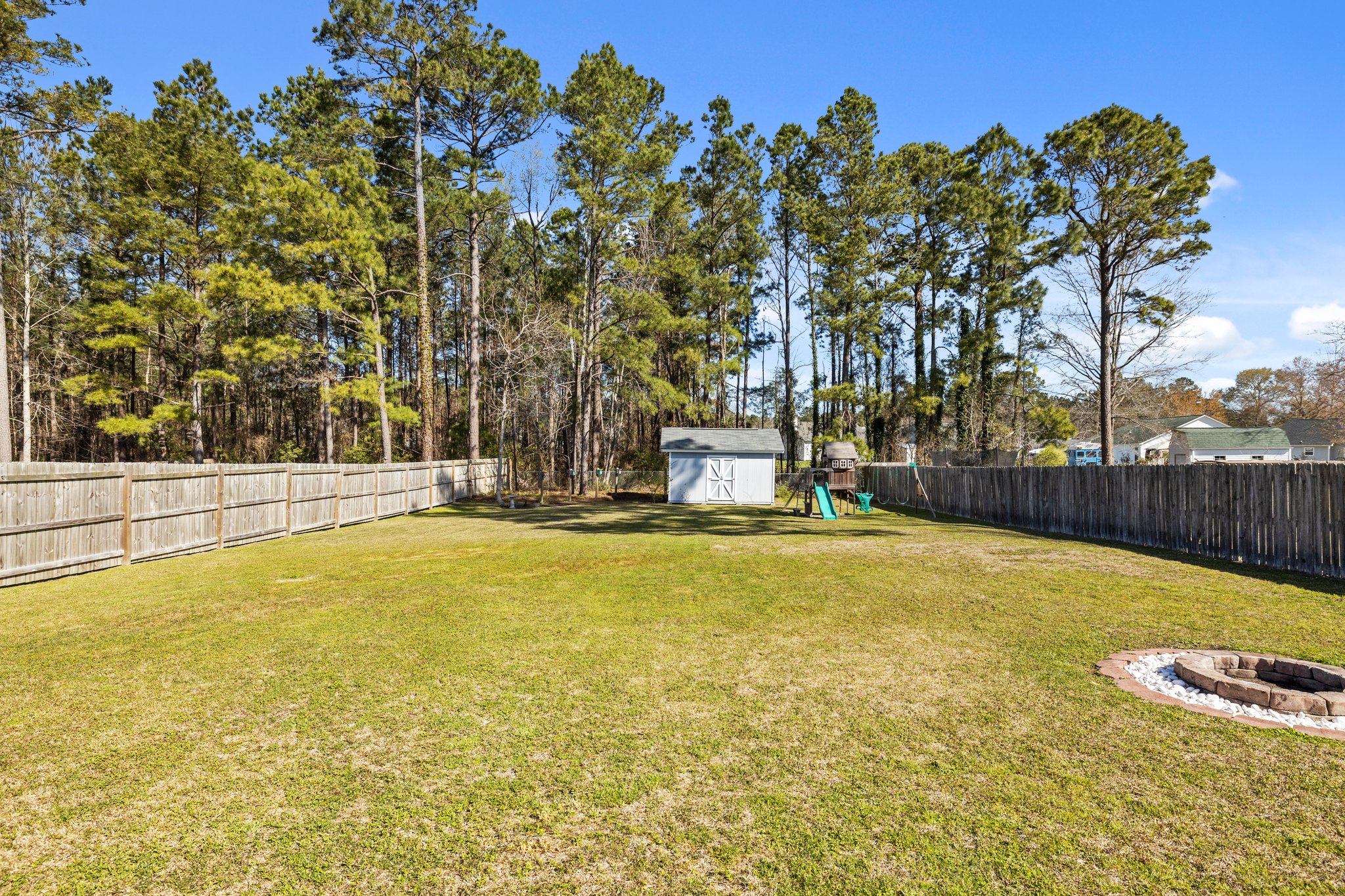 510 Blackberry Ct, Hubert, NC 28539, USA Photo 4