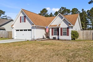 510 Blackberry Ct, Hubert, NC 28539, USA Photo 1