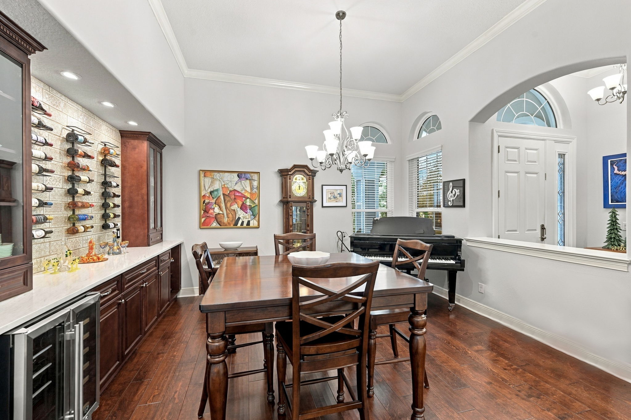 Dining Room5