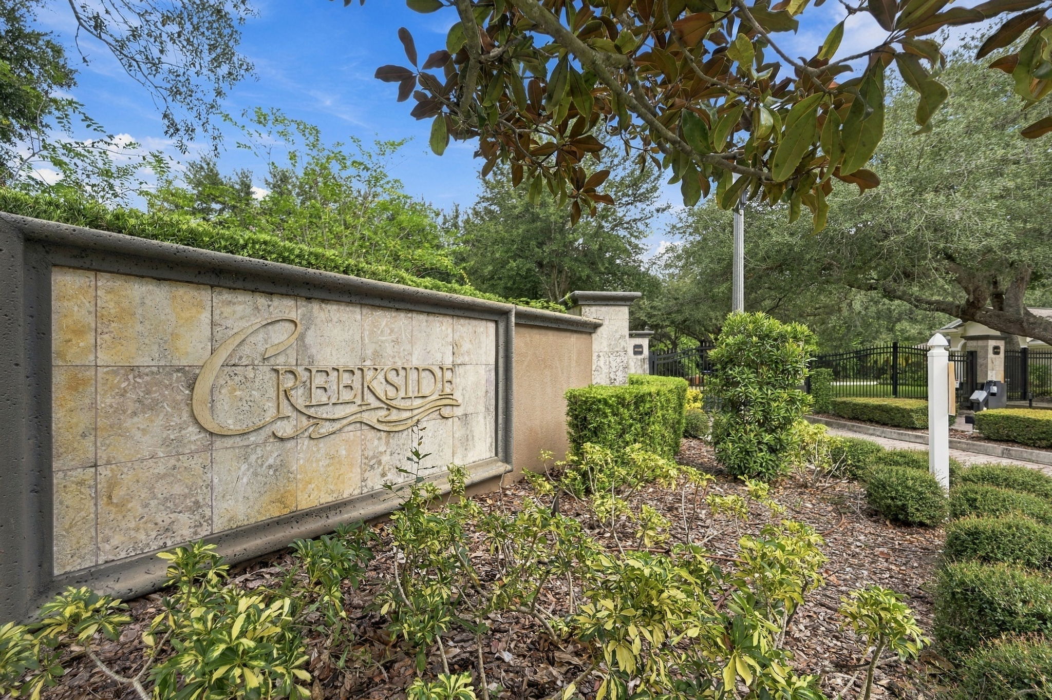 Creekside Gated Entry2