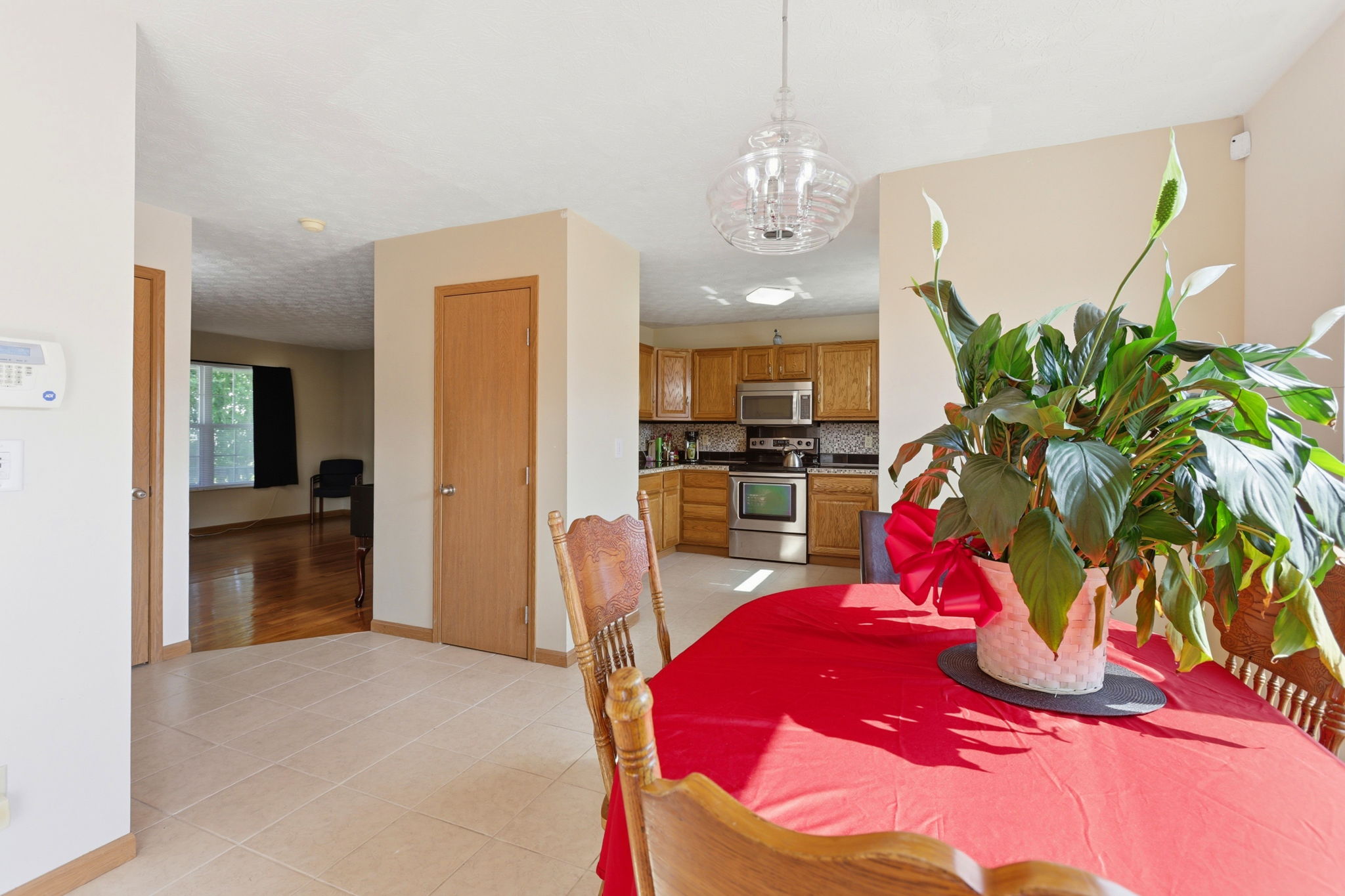 027_F8_510 Dover Pond Dr