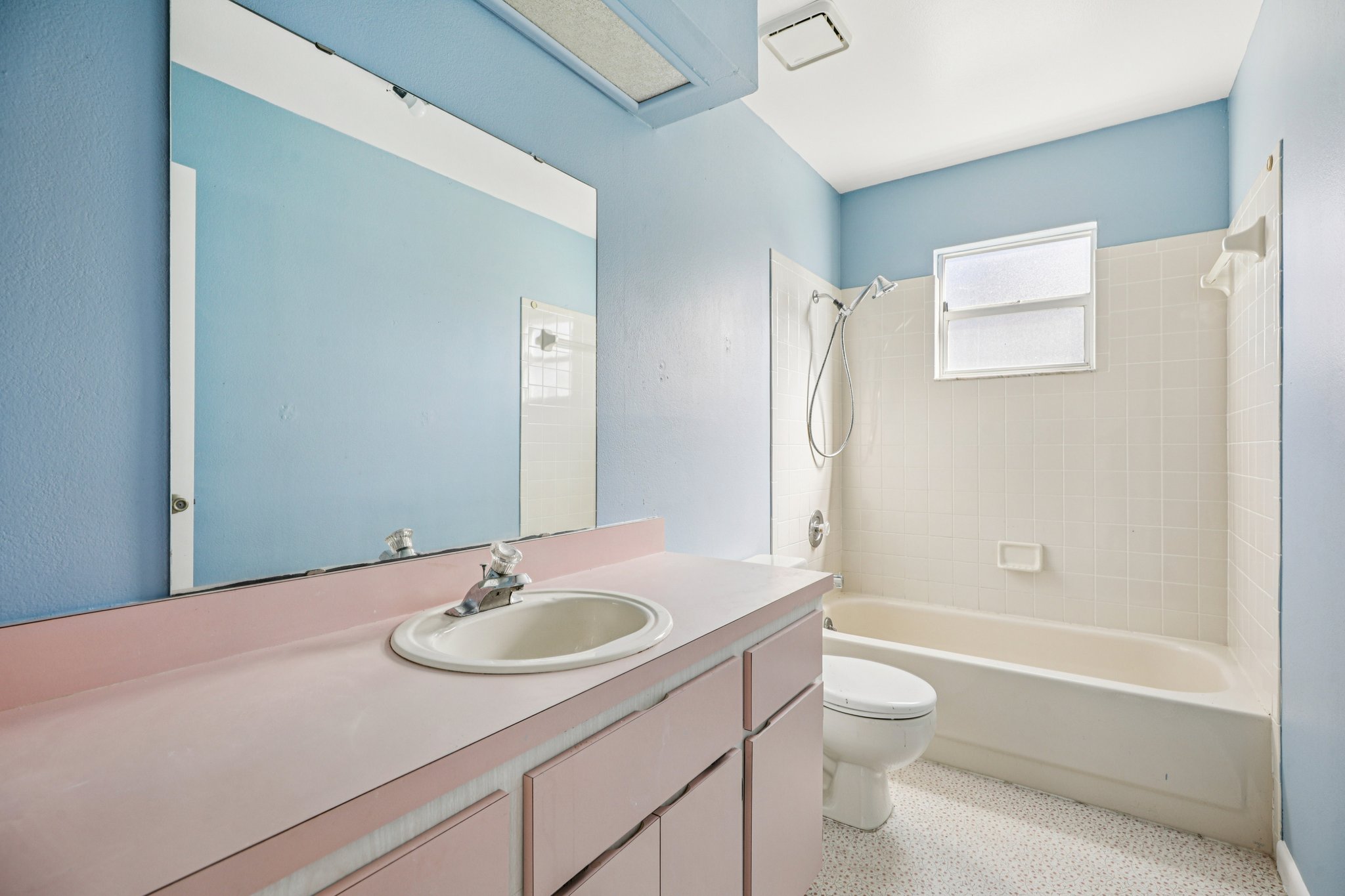 Galloway Ct-S2701-028.jpg