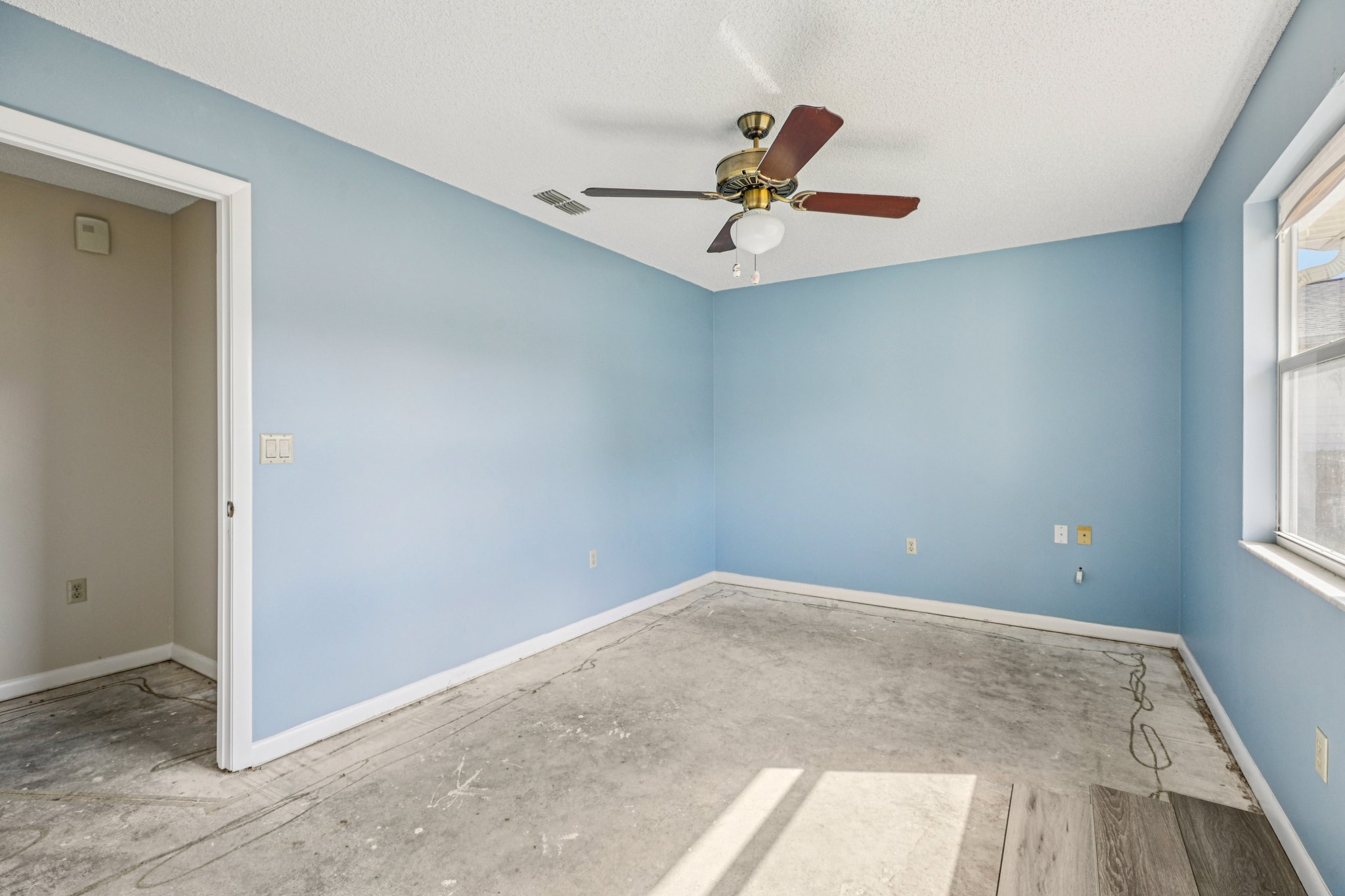 Galloway Ct-S2701-032.jpg