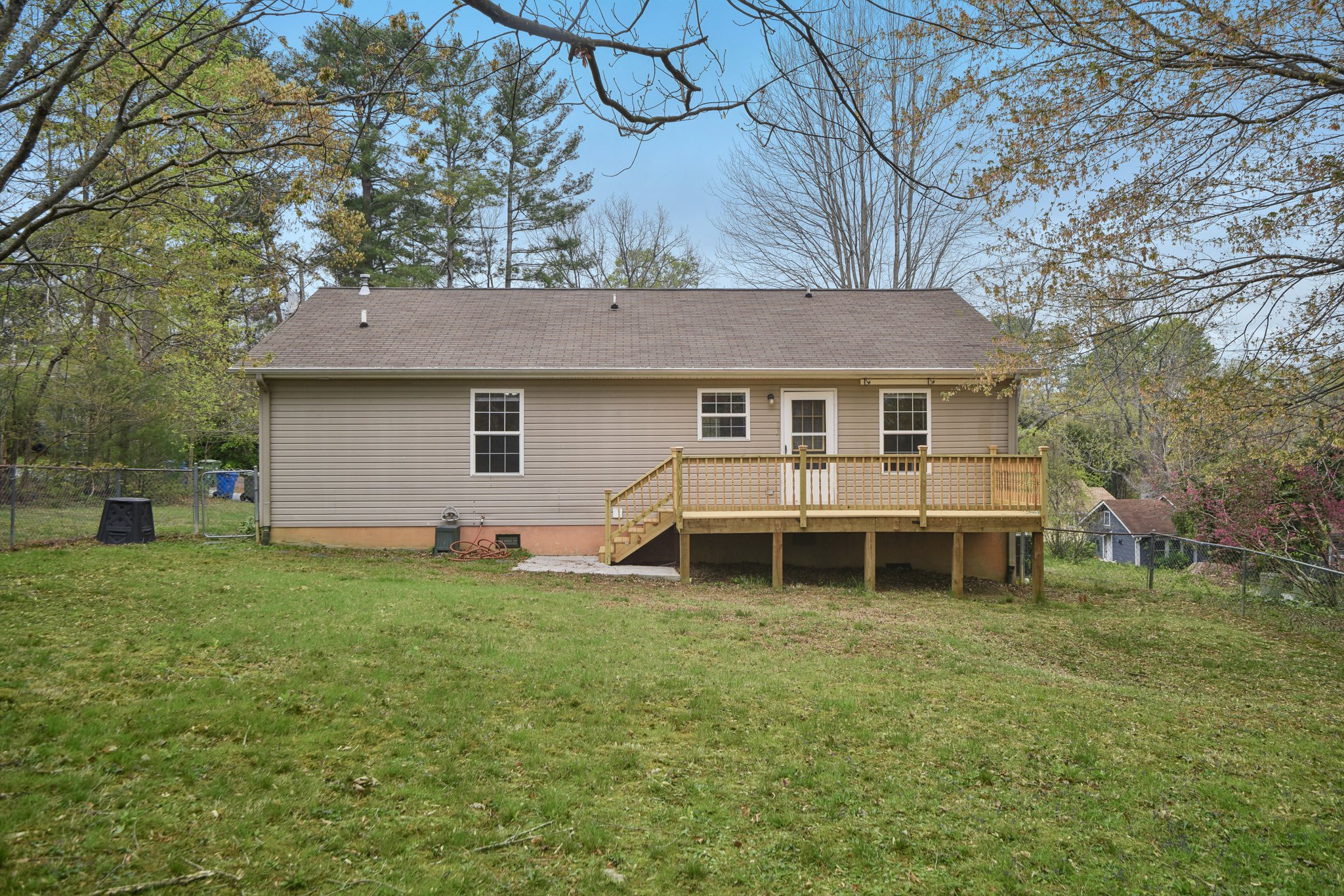 Laurel St-1104-028.jpg