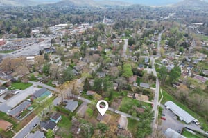 Laurel St-1104-034.jpg