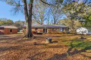 N Secrest Ave-S2511-025.jpg